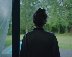 Actress Katarzyna Zielinska, Weronika Rosati, Julia Wieniawa-Narkiewicz - Zawsze warto s01e01 (2019) Nudity and Sex in TV Show