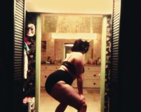 Celebrity Lesbian Video - Barbie Ferreira, Hunter Schafer, Alexa Demie nude - Euphoria s01e03 (2019)