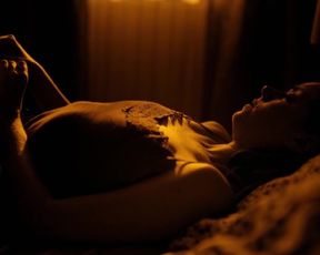 Alice Dwyer nude - Tatort e1045 (2018)