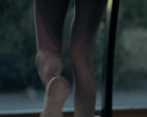 Naked scene Malgorzata Foremniak, Eliza Rycembel nude - Odwroceni. Ojcowie i corki s01e01-05 (2019) TV show nudity video