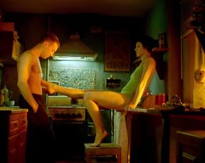 Actress Evgeniya Kreggde nude - Dad die (2019)