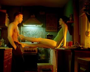 Actress Evgeniya Kreggde nude - Dad die (2019)