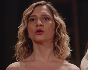 Naked scene Lorena Comparato nude - Samantha! s02e05 (2019) TV show nudity video