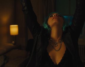 TV show scene Nola Palmer, Gaite Jansen, Corrin Evans nude - Jett s01e09 (2019) 