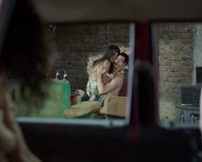 TV show scene Yesica Glikman, Tamara Ayelen Arias nude - Apache La vida de Carlos Tevez s01e04 (2019)