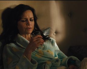 TV show scene Gaite Jansen naked - Jett s01e03 (2019) 