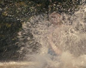 TV show scene Gina Stiebitz, Lisa Vicari nude - Dark s02e06 (2019)