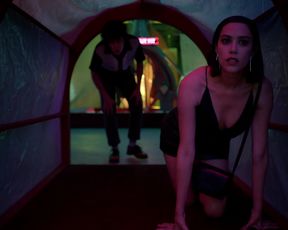 Naked scene Melissa Barrera nude , Mishel Prada, Roberta Colindrezs nude - Vida s02e08 (2019) TV show nudity video