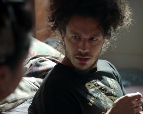 TV show scene Melissa Barrera, Chelsea Rendon nude - Vida s02e06 (2019)