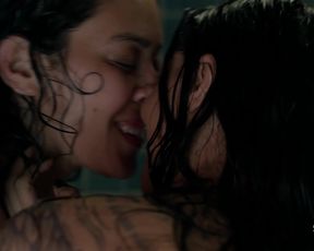 Celebrity Lesbian Video - Mishel Prada, Maria-Elena Laas nude - Vida s02e02 (2019) 