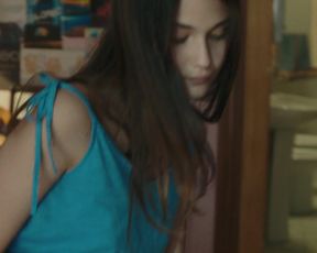 Actress Viviana Aprea nude - La paranza dei bambini (2019)