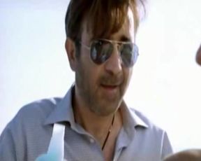 Smaragda Karydi nude - O kalyteros mou filos (2001)