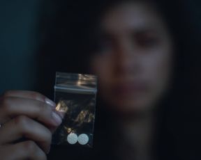 TV show scene Alexa Demie, Hunter Schafer nude - Euphoria s01e02 (2019) 