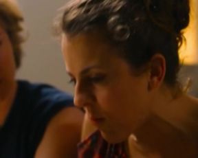 Ocean Michel, Alice Pol naked - Embrasse-moi! (2017)