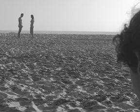 Inmaculada Moral, Alicia Fernandez nude - El nudista (2015)