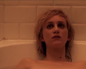 Anael Snoek nude - Albedo (2011) Bath scene
