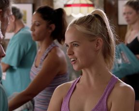 Actress Maddie McCormick naked - Shameless s09e09 (2019) Nudity and Sex in TV Show