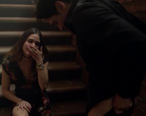 Naked scene Melissa Barrera naked - Vida s01e01 (2018) TV show nudity video