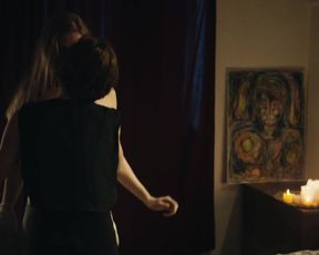 Theresa Hedelund, Sofie Torp nude - Bokser (2017)