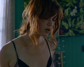 Polly Shannon, Lauren Lee Smith nude - Lie with Me (2005)