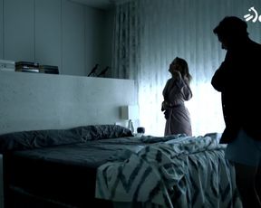 TV show scene Lisi Linder nude - La victima nnmero 8 s01e04 (2018) 