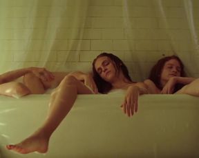Naked scenes Madeline Brewer, Sarah Hay, Imogen Waterhouse nude - Braid (2018)