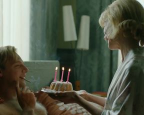 TV show scene Friederike Ott nude - Bella Germania s01e01 (2019) 