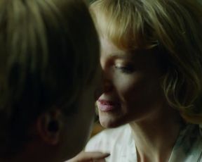 TV show scene Friederike Ott nude - Bella Germania s01e01 (2019) 