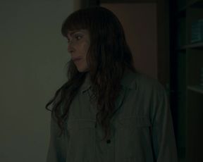 Actress Noomi Rapace, Sophie Nelisse nude - Close (2019)