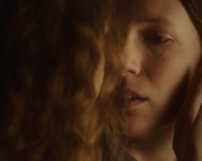 Anne Gleich, Isabella Jeschke nude - Der Dunkle Reigen (2017)