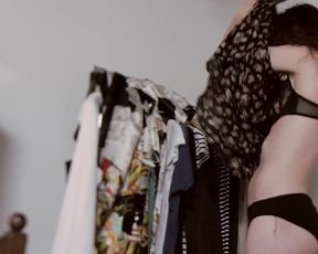 Actress Scarlet Tummers, Sofieke de Kater nude - Layla Leila s01e01-04 (2014) Nudity and Sex in TV Show