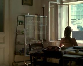 Sexy Elisabeth Umlauft - Gehen am Strand (2013) TV show scenes