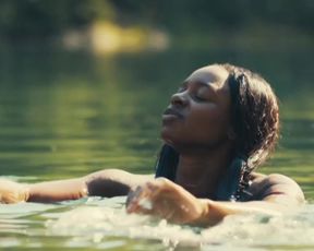 Esther Lubadika, Celeste Buckingham, Stepanka Fingerhutova nude - Bajkeri (2017)