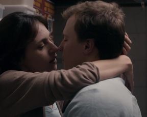 Sarah Adler naked - The Cakemaker (2017)