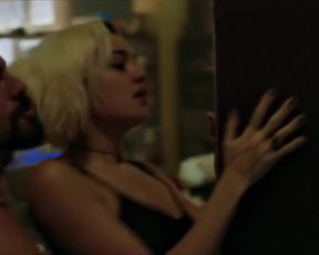 TV show scene Sophie Charlotte naked - Ilha de Ferro s01e01 (2018) 