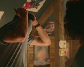 TV show scene Tanya Reynolds nude - Sex Education s01e06 (2019)