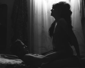 Jessy Moravec naked - Lasst die Alten sterben (2017)