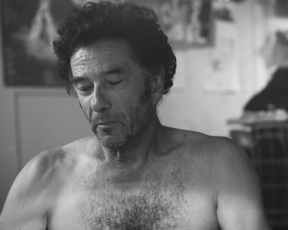 Jessy Moravec naked - Lasst die Alten sterben (2017)