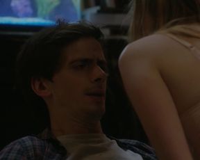 Naked scene Juliette Bettencourt, Eva Hatik nude - Vingt-Cinq S1 (2018) TV show nudity video