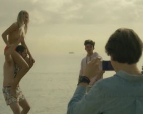 Naked scene Juliette Bettencourt, Eva Hatik nude - Vingt-Cinq S1 (2018) TV show nudity video