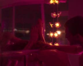 TV show scene Marzena Pokrzywinska nude - Slepnac od Swiatel s01e04 (2018) 