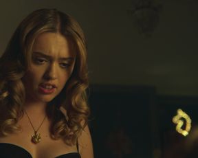 Actress Aimee Lou Wood nude - Sex Education s01e06 (2019) Nudity and Sex in TV Show