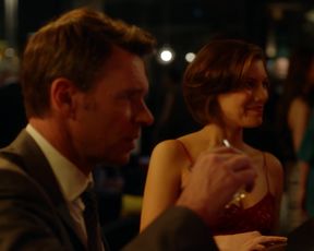 Actress Lauren Cohan nude - Whiskey Cavalier s01e01 (2019) Nudity and Sex in TV Show