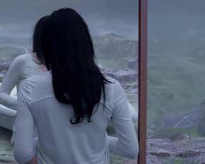 Maria Ruiz nude - Echo (2017)