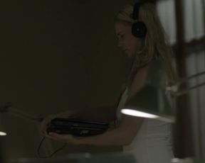 Actress Sofia Helin nude - BronBroen s03e04 (2015) Nudity and Sex in TV Show