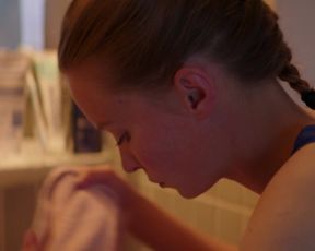 Sexy Diane Rouxel nude - Volontaire (2018) TV show scenes