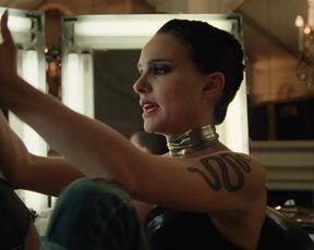 Sexy Natalie Portman nude - Vox Lux (2018) TV show scenes