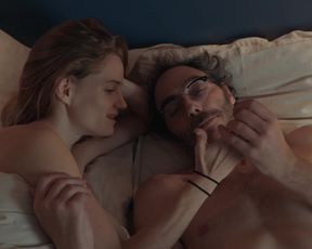 Sexy Romane Bohringer nude - L'amour flou (2018) TV show scenes