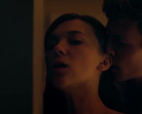 Sexy Synnove Karlsen nude - Clique s02e03 (2018) TV show scenes