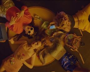 Celebs Odessa Young, Suki Waterhouse nude - Assassination Nation (2018)